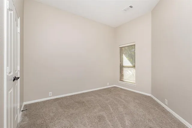 $309,000 | 724 Candle Meadow Boulevard, DeSoto, TX 75115