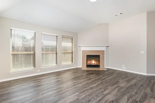 $309,000 | 724 Candle Meadow Boulevard, DeSoto, TX 75115