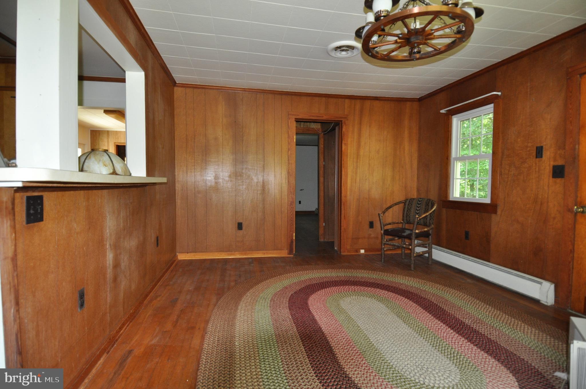 635 Cedar Hall Road Pocomoke City, MD 21851 - Photo 19 of 48 a very nice looking room with a large window