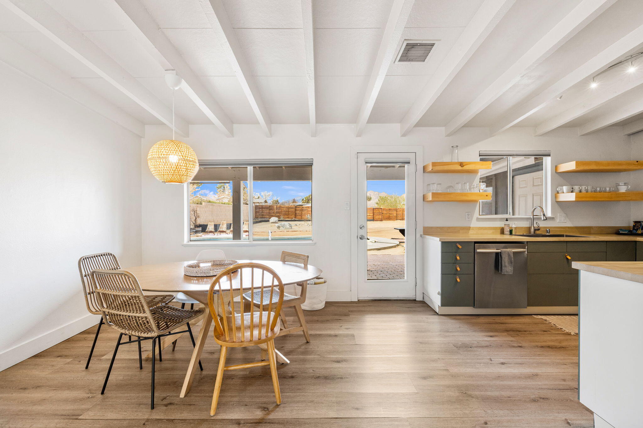 7552 Elk Trail Yucca Valley, CA 92284 - Photo 17 of 48 27-web-or-mls-8M4A7762