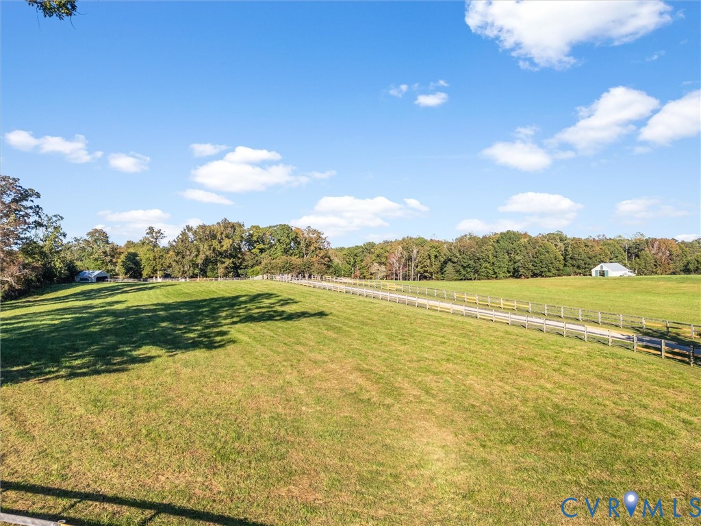 2575 Maidens Road Maidens, VA 23102 - Photo 5 of 50 a view of an ocean and a city