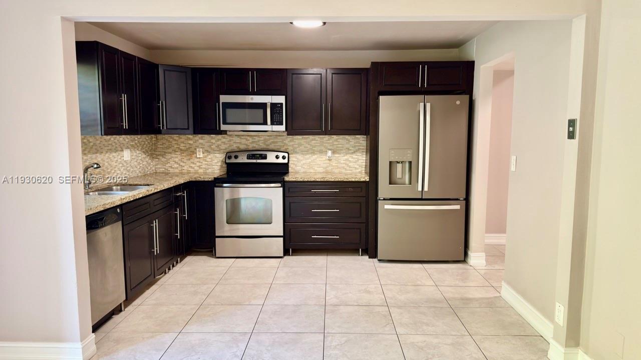 3064 Riverside Drive, Unit 6G Coral Springs, FL 33065 - Photo 6 of 23