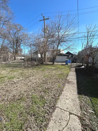 $2,200 | 11833 South Perry Avenue, Chicago, IL 60628