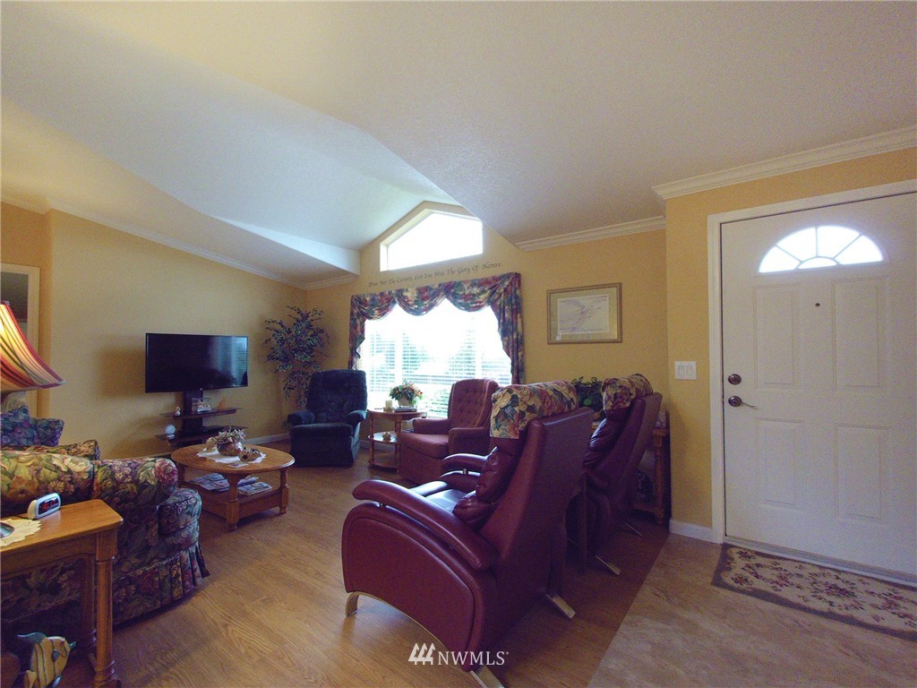 152 Guy Kelly Road Port Angeles, WA 98362 - Photo 3 of 25 Gallery Image 3