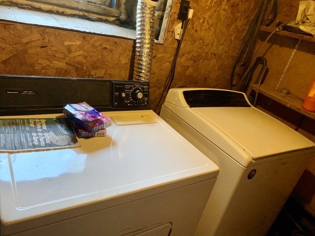 19 Beacon Street Fall River, MA 02721 - Photo 26 of 33 a bathroom with a tub and sink