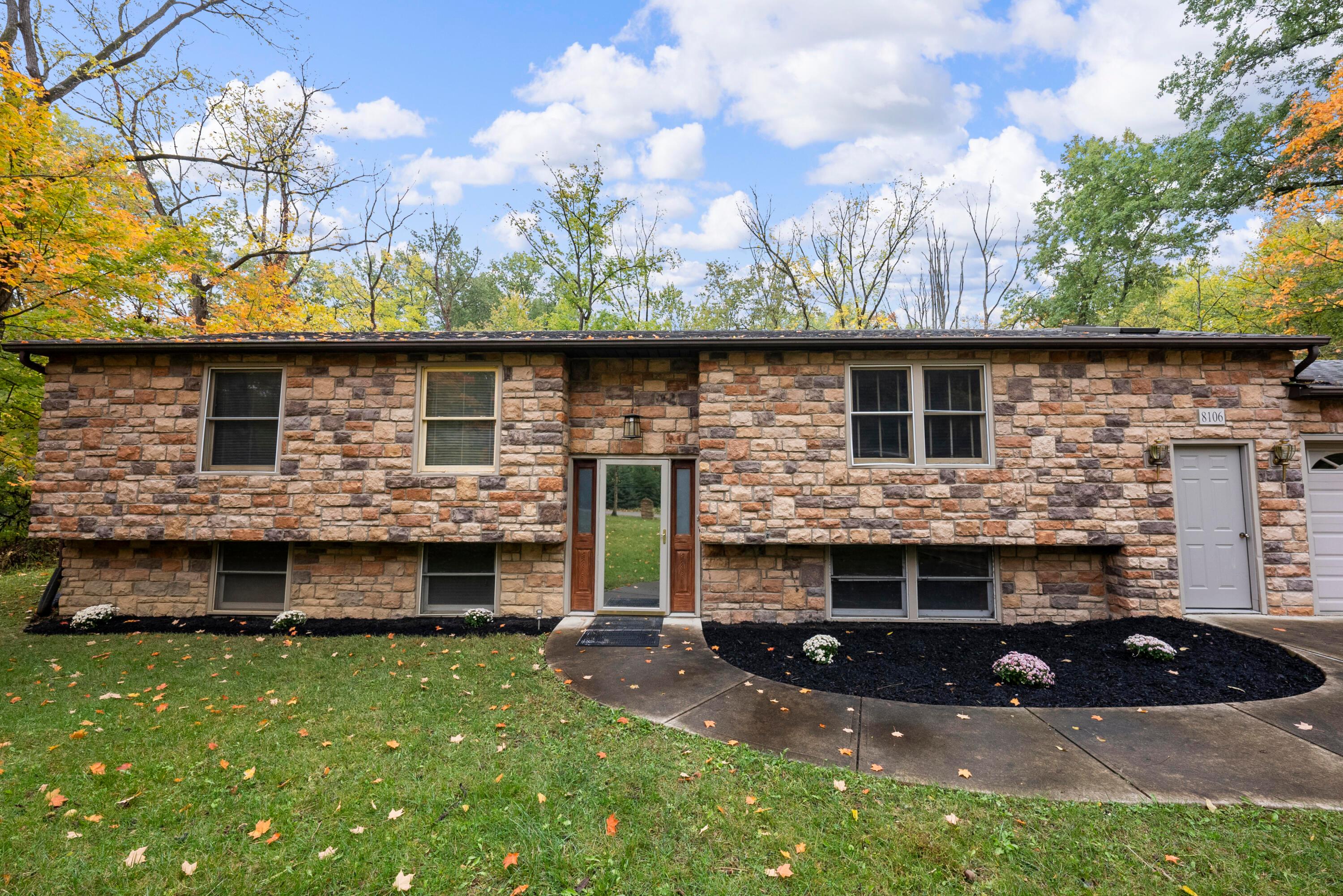 8106 Clouse Road New Albany, OH 43054 - Photo 39 of 47 Front Exterior