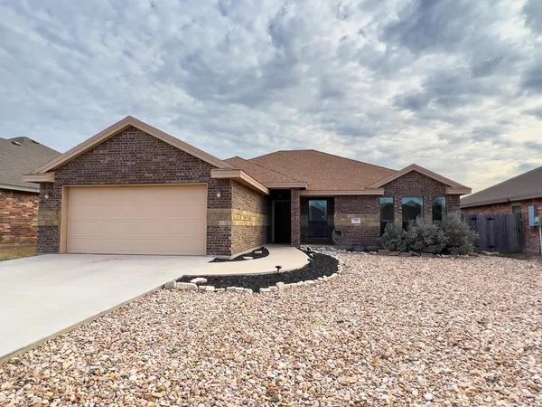 $1,950 | 29 Tracie Trail, San Angelo, TX 76903