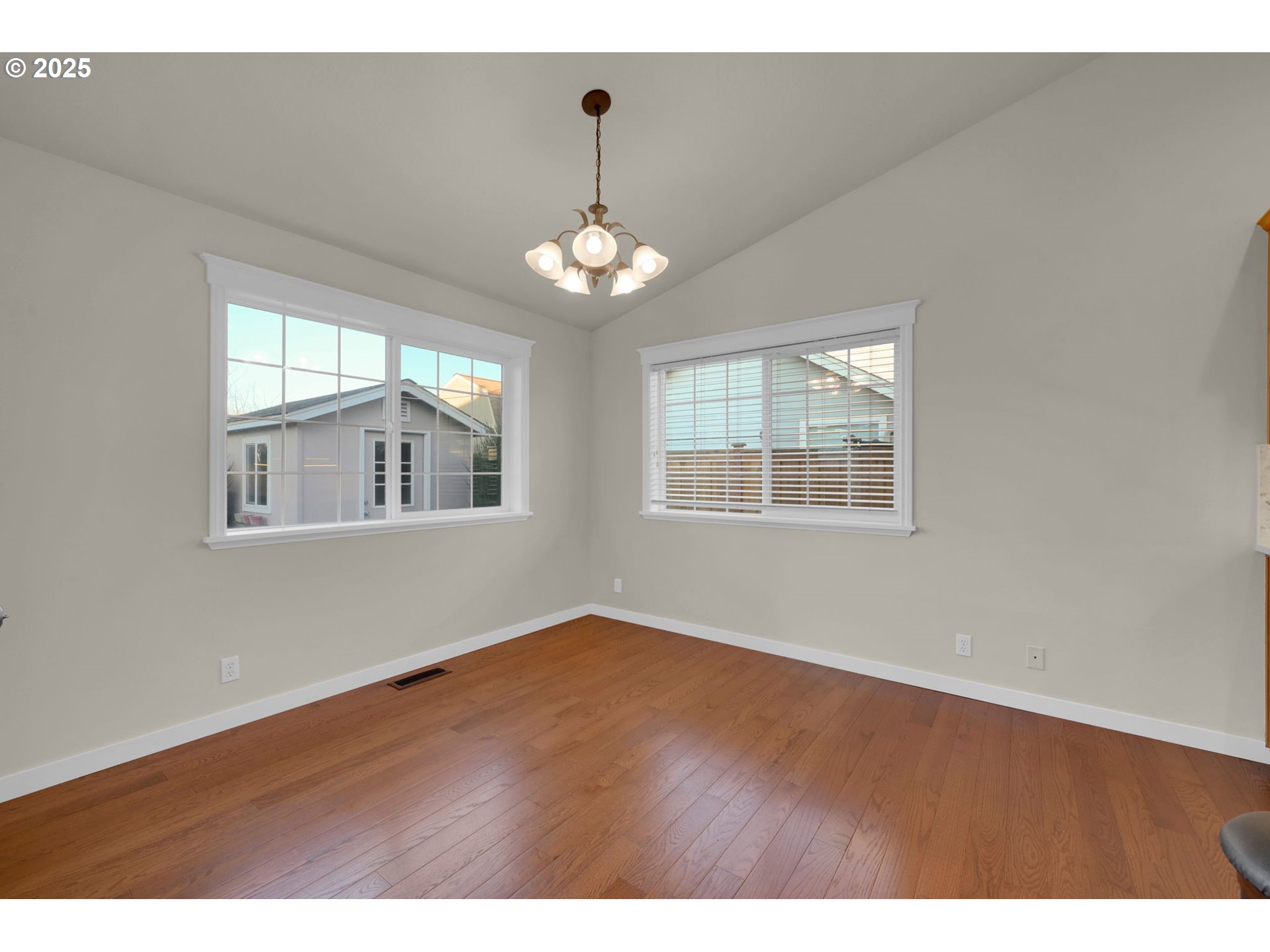 229 Mackin Avenue Eugene, OR 97404 - Photo 18 of 48