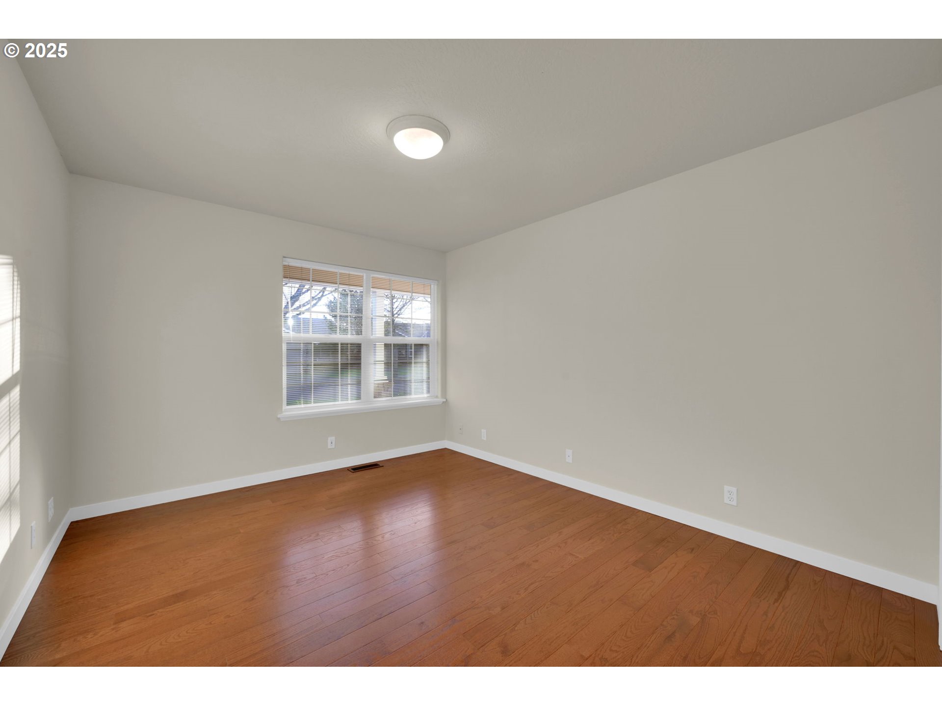 229 Mackin Avenue Eugene, OR 97404 - Photo 21 of 48