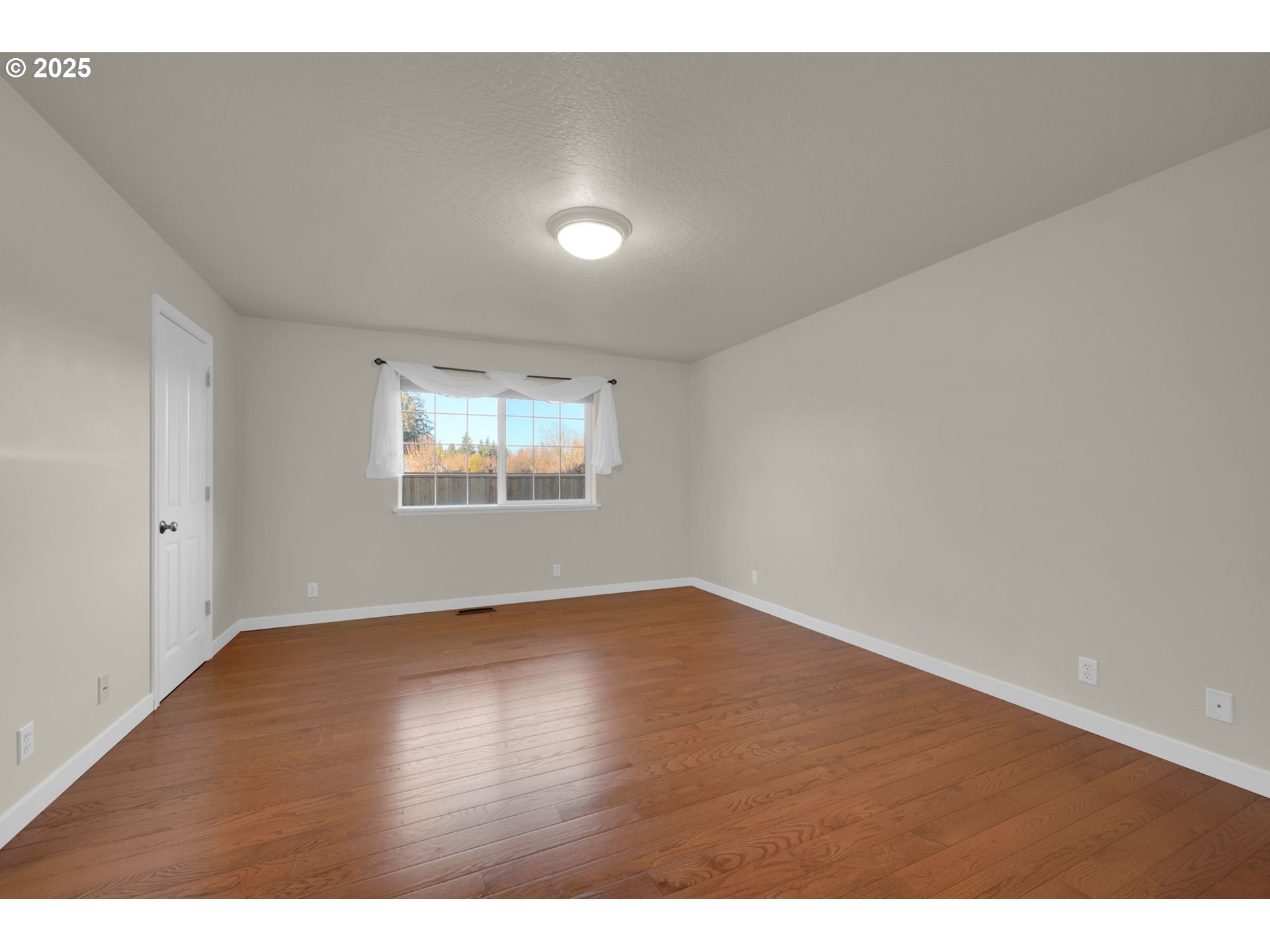 229 Mackin Avenue Eugene, OR 97404 - Photo 28 of 48