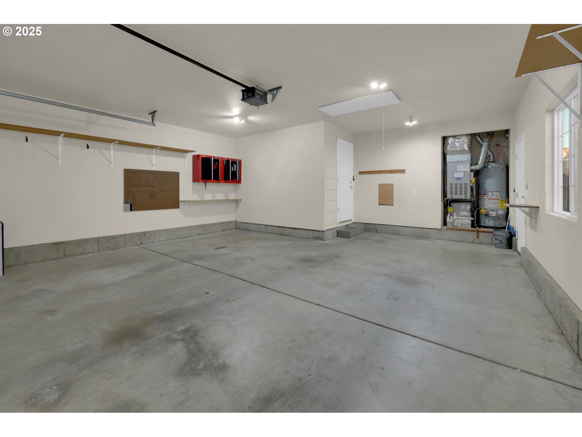 229 Mackin Avenue Eugene, OR 97404 - Photo 34 of 48