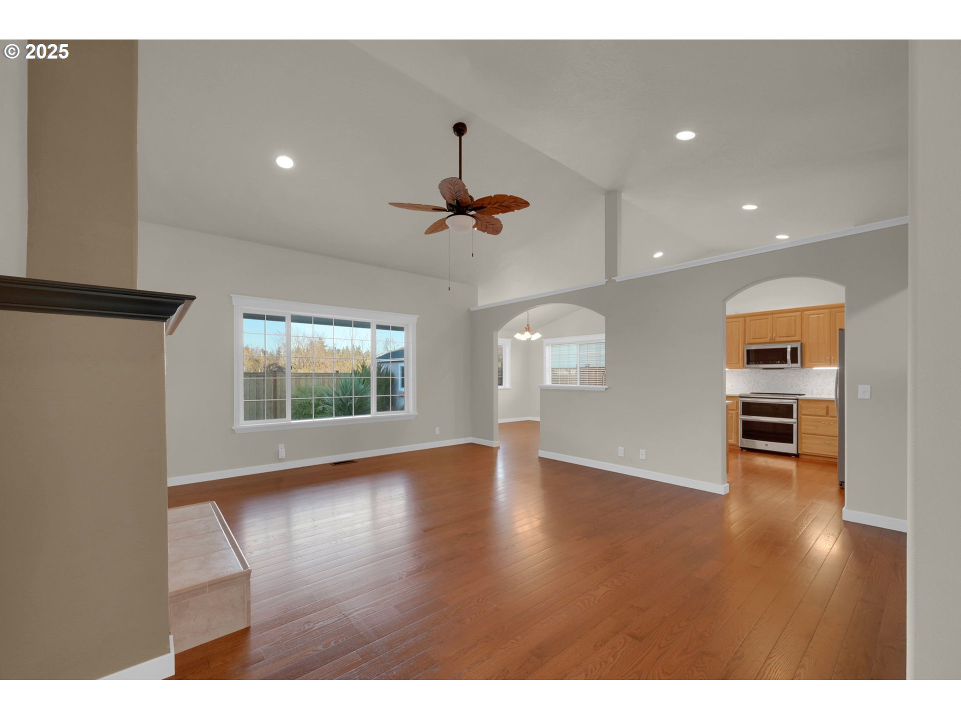 229 Mackin Avenue Eugene, OR 97404 - Photo 5 of 48