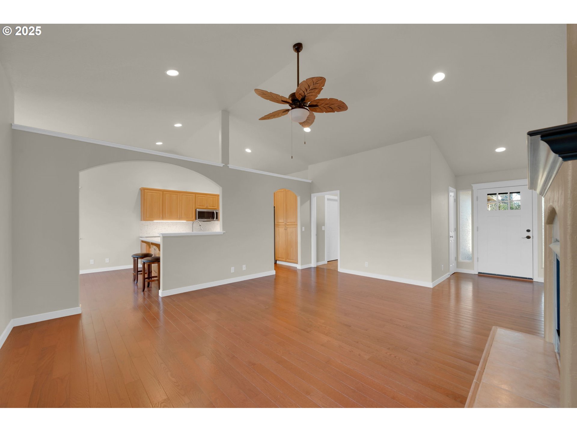 229 Mackin Avenue Eugene, OR 97404 - Photo 9 of 48