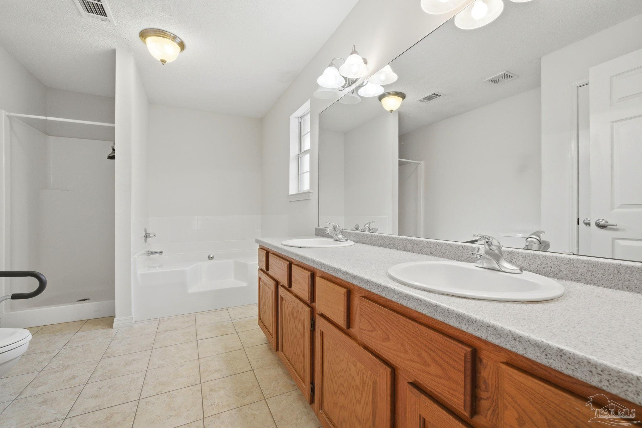5467 North Shore Road Pensacola, FL 32507 - Photo 33 of 60