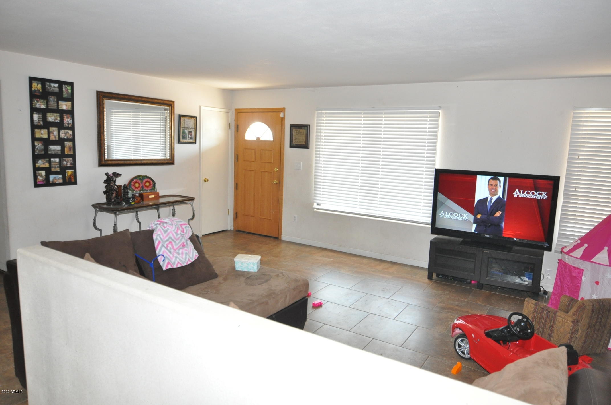 1116 East Marny Road Tempe, AZ 85288 - Photo 4 of 11 DSC_0352