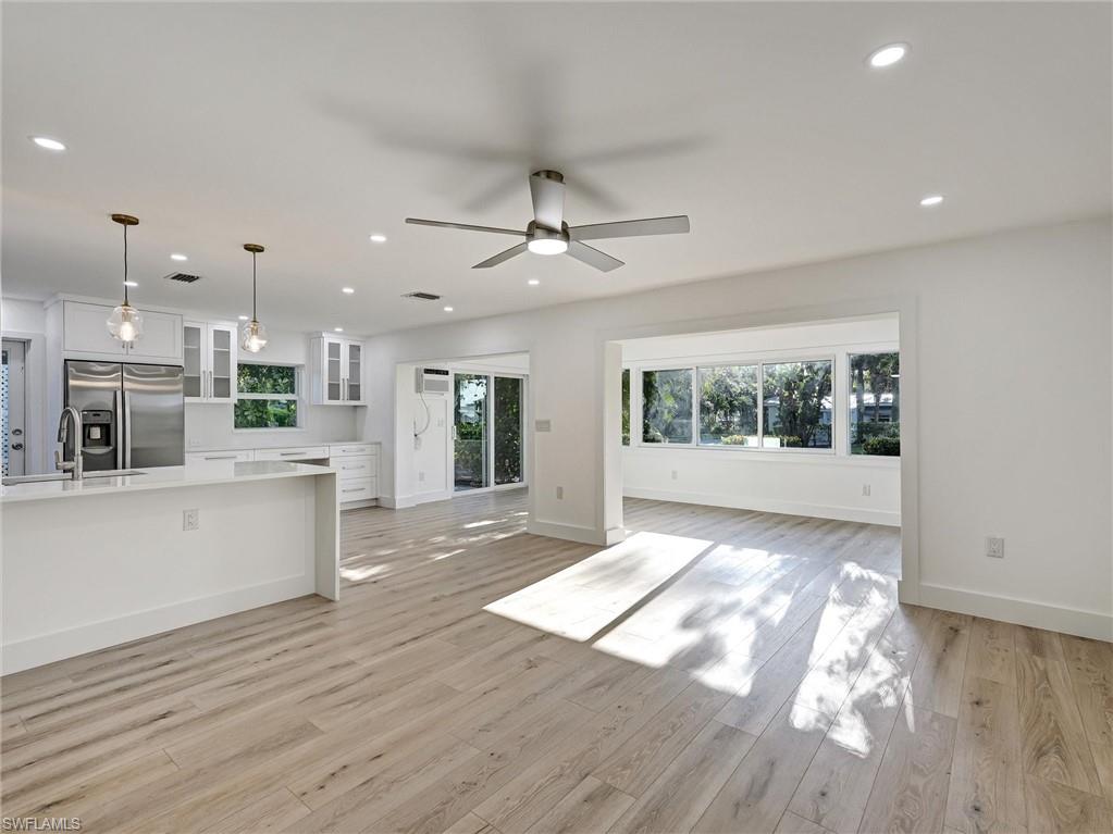 16 Kings Road, Unit A16 Naples, FL 34112 - Photo 3 of 34