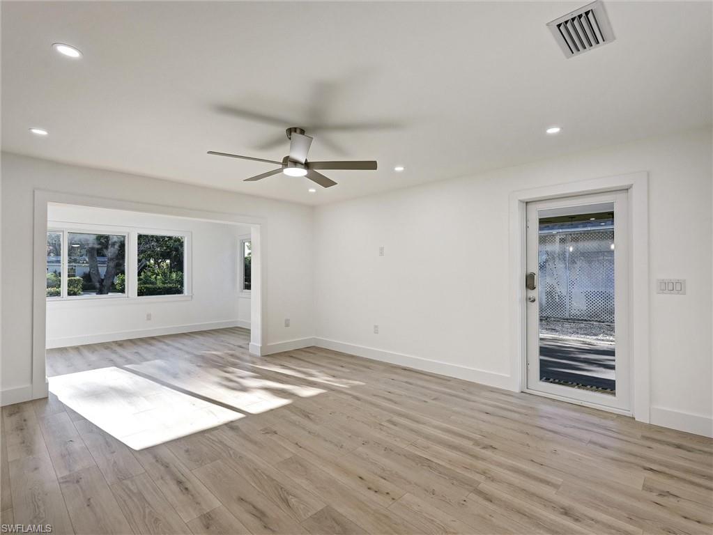 16 Kings Road, Unit A16 Naples, FL 34112 - Photo 4 of 34