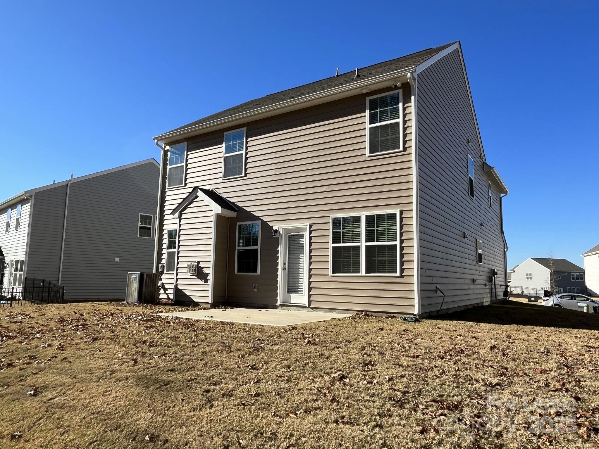 15529 Capps Road Charlotte, NC 28278 - Photo 25 of 27 a front view of a house