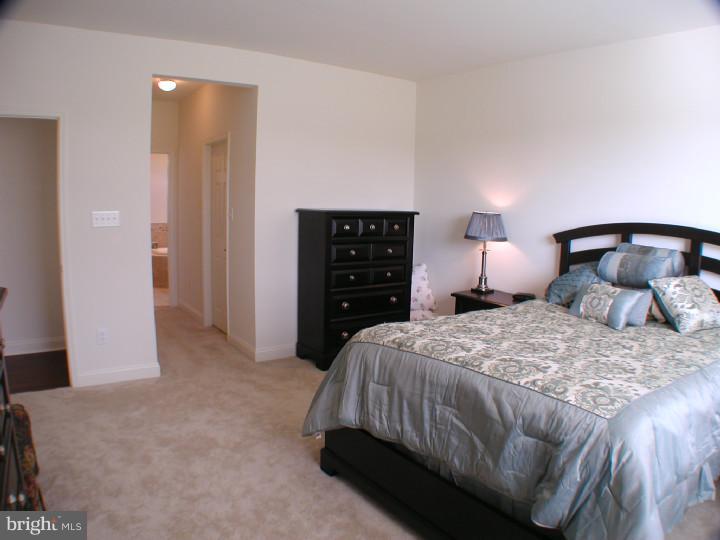 12 Hylton Road Woolwich Township, NJ 08085 - Photo 11 of 25 Bedroom - Main