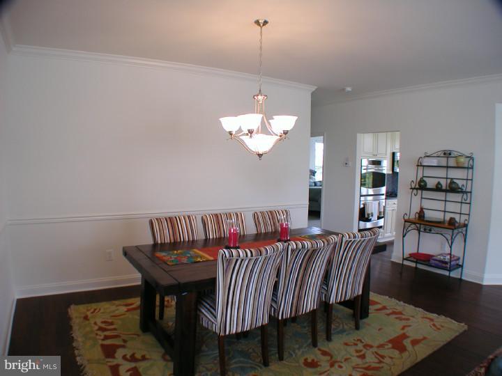 12 Hylton Road Woolwich Township, NJ 08085 - Photo 6 of 25 Dining Room