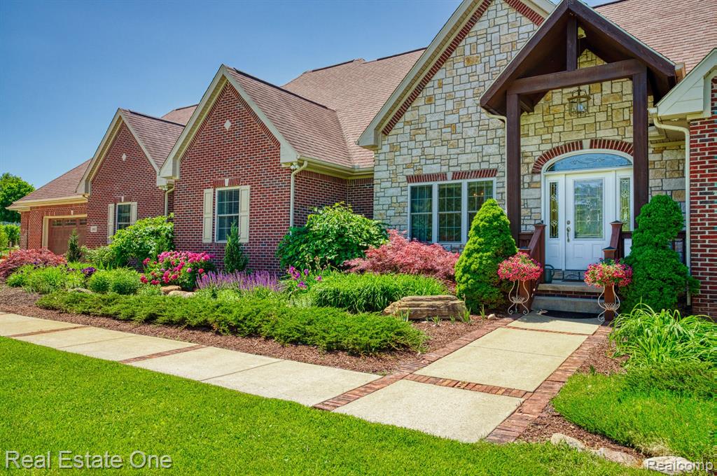2482 South Latson Road Howell, MI 48843 - Photo 14 of 87