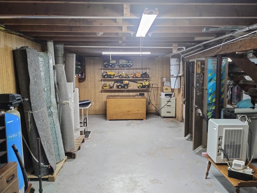 17 Ferncroft Road Leicester, MA 01524 - Photo 27 of 31 Gallery Image 27