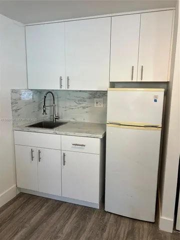 $1,500 | 1999 Northwest 2nd Street, Unit 2, Miami, FL 33125