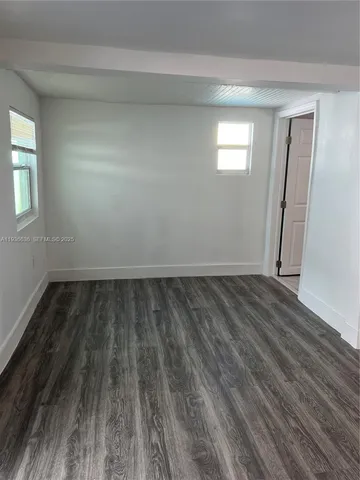 $1,500 | 1999 Northwest 2nd Street, Unit 2, Miami, FL 33125