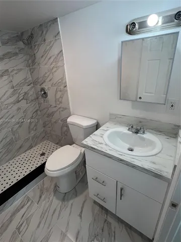 $1,500 | 1999 Northwest 2nd Street, Unit 2, Miami, FL 33125