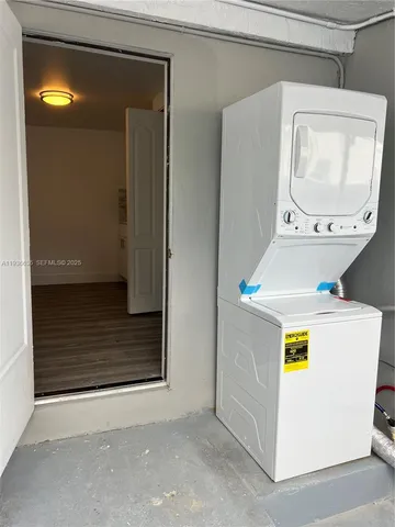 $1,500 | 1999 Northwest 2nd Street, Unit 2, Miami, FL 33125