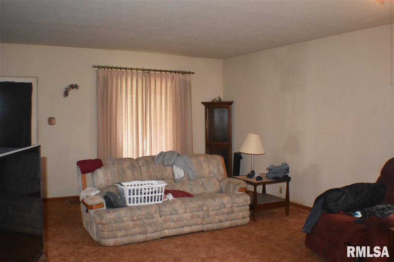 27543 North Brereton Road Canton, IL 61520 - Photo 2 of 30 Gallery Image 2