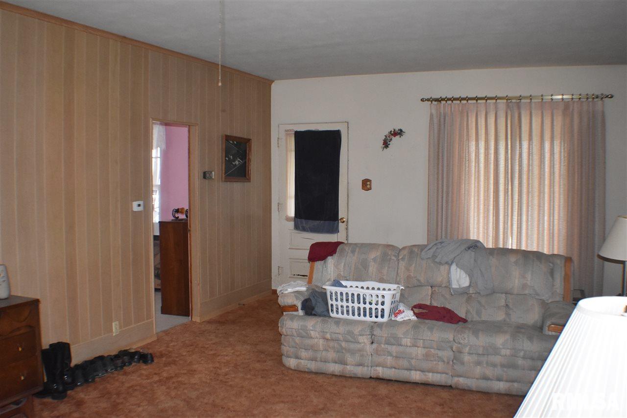 27543 North Brereton Road Canton, IL 61520 - Photo 3 of 30 Gallery Image 3
