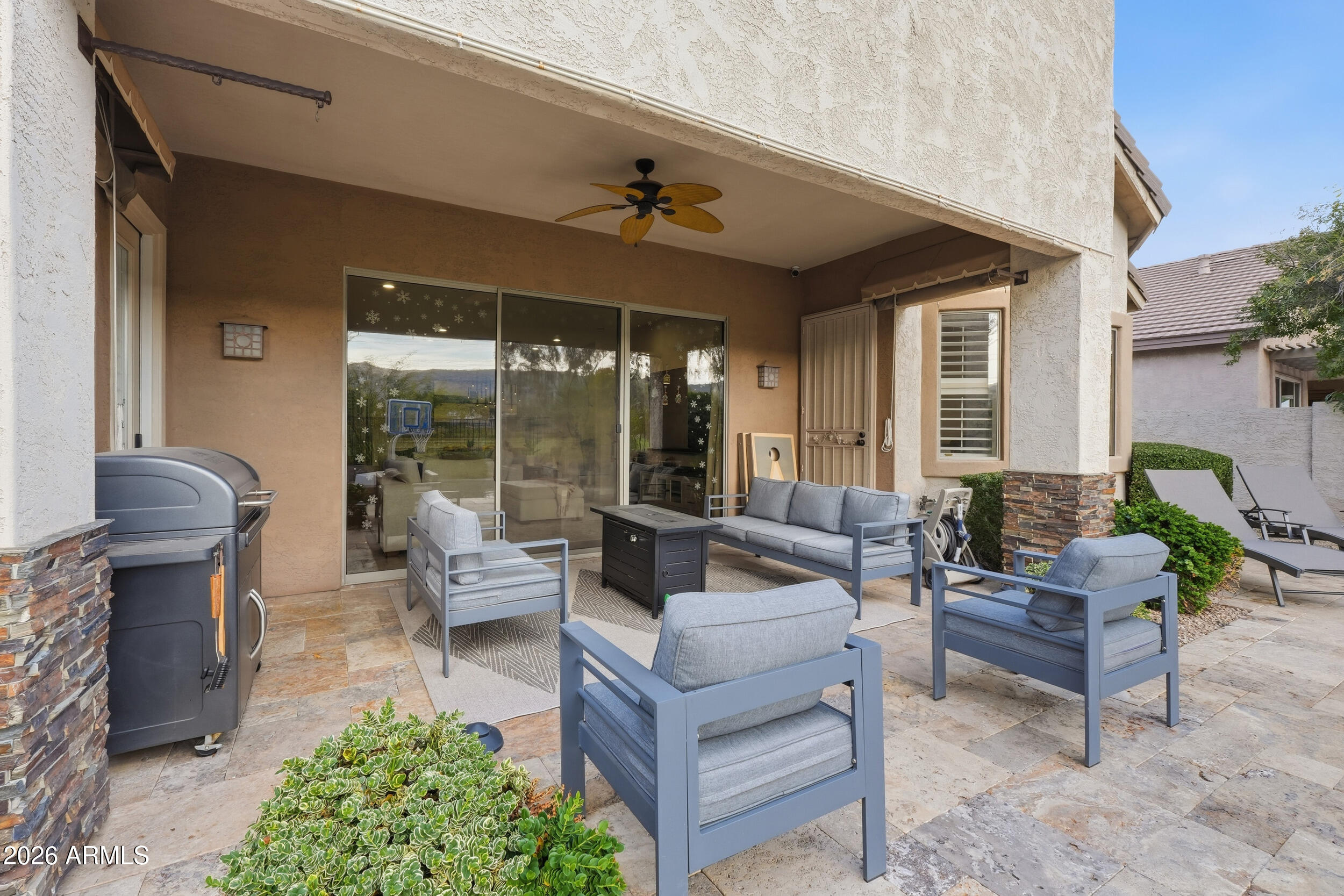 2633 East Fremont Road Phoenix, AZ 85042 - Photo 36 of 43 a living room with furniture and a large window