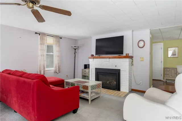 $259,000 | 28 North Davis Street, Orchard Park, NY 14127