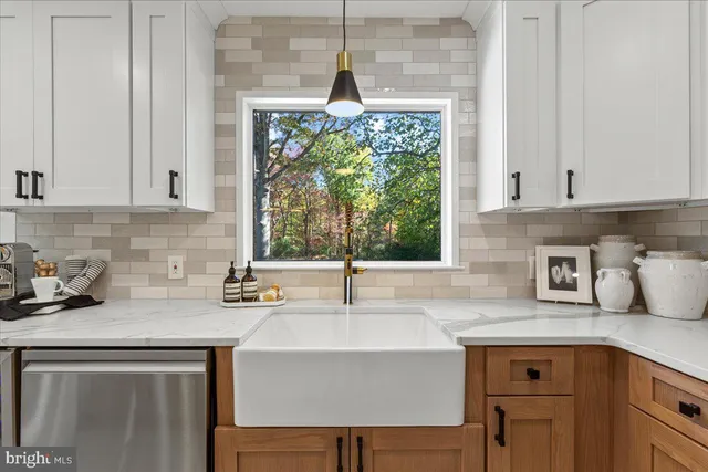 $899,999 | 309 Gordon Road, Robbinsville, NJ 08691