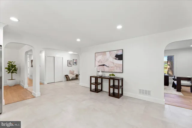 $899,999 | 309 Gordon Road, Robbinsville, NJ 08691