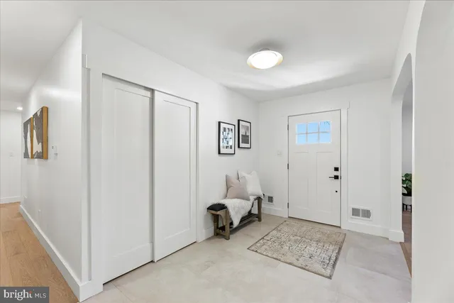 $899,999 | 309 Gordon Road, Robbinsville, NJ 08691