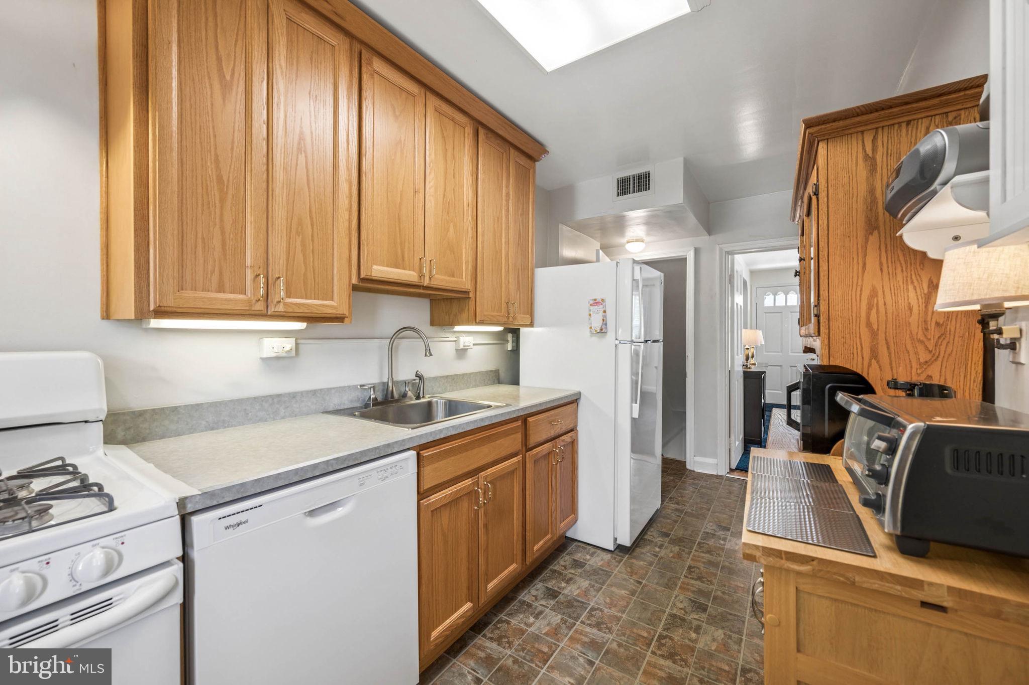230 Ridge Avenue Baltimore, MD 21286 - Photo 18 of 56 Gallery Image 18