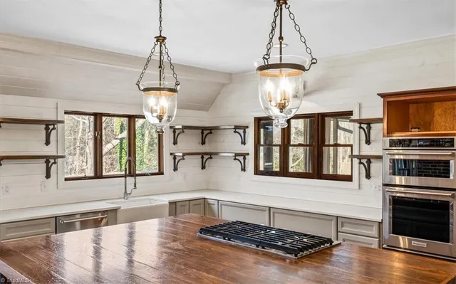 $3,950 | 3808 Waldenbrook Road, Greensboro, NC 27407