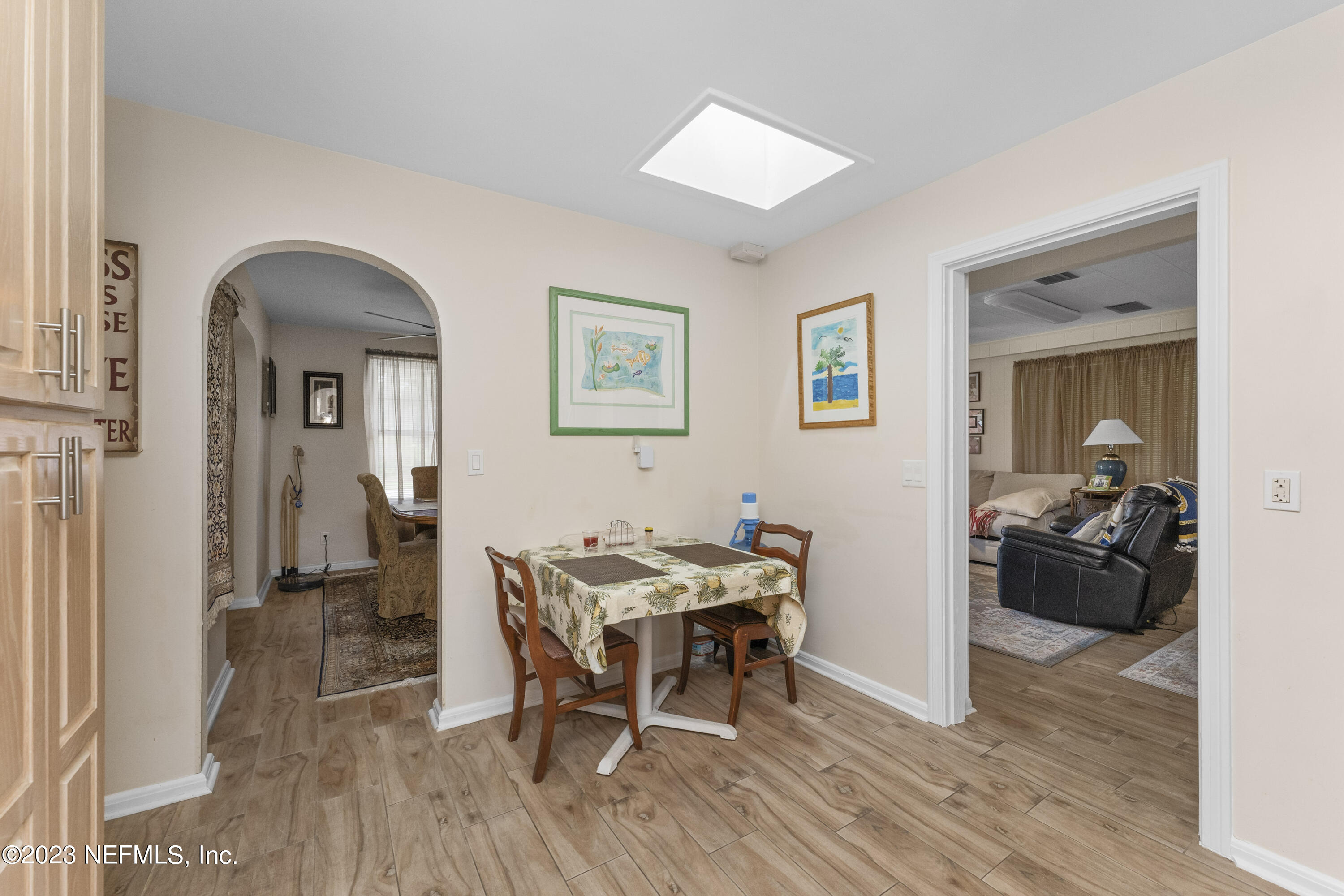 6204 Smallwood Road Jacksonville, FL 32216 - Photo 11 of 27 eat in space in kitchen