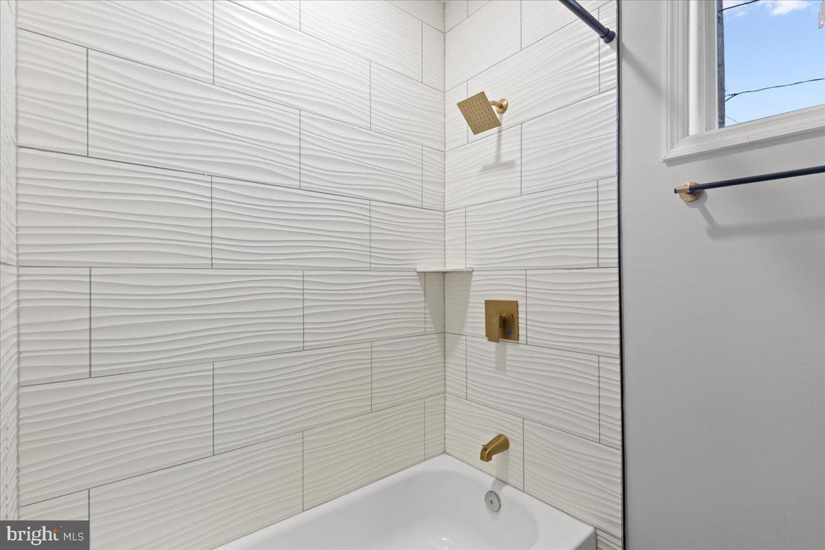 3910 Chatham Road Baltimore, MD 21207 - Photo 23 of 71