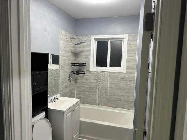 $1,500 | 12005 South La Salle Street, Unit 2, Chicago, IL 60628
