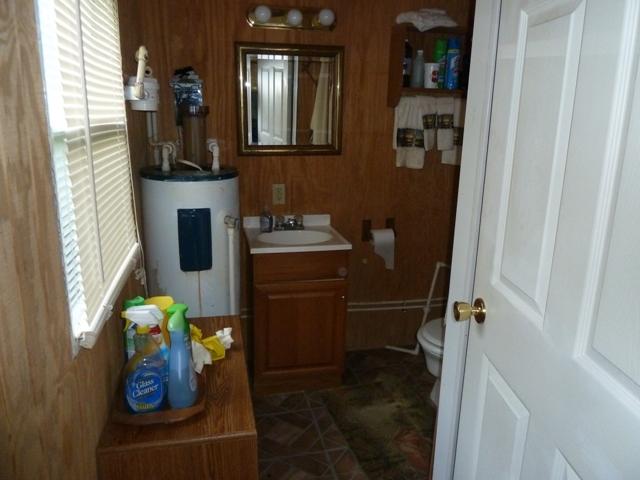 884 Griffith Hill Road Ferrum, VA 24088 - Photo 6 of 25 7 Cabin Bath