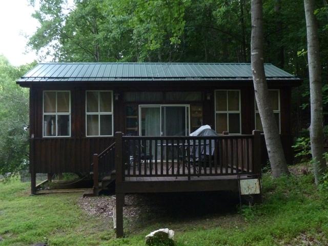 884 Griffith Hill Road Ferrum, VA 24088 - Photo 9 of 25 10 Cabin Decki