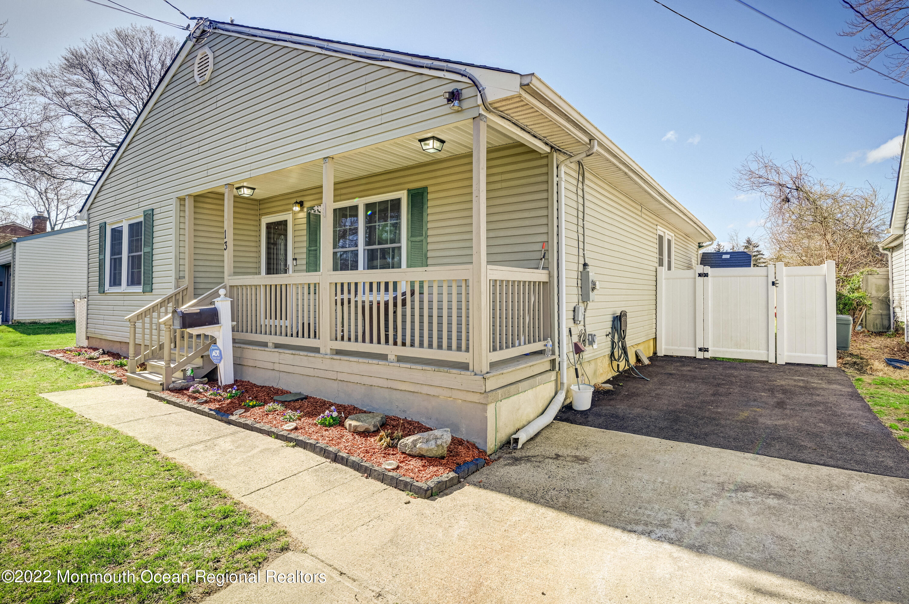 13 Willow Street Hazlet, NJ 07730 - Photo 5 of 17 13_willow_st_005