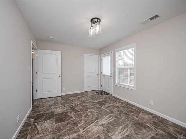 $280,000 | 1500 Kennel Drive, Evansville, IN 47710