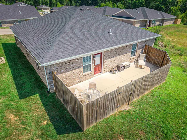 $280,000 | 1500 Kennel Drive, Evansville, IN 47710