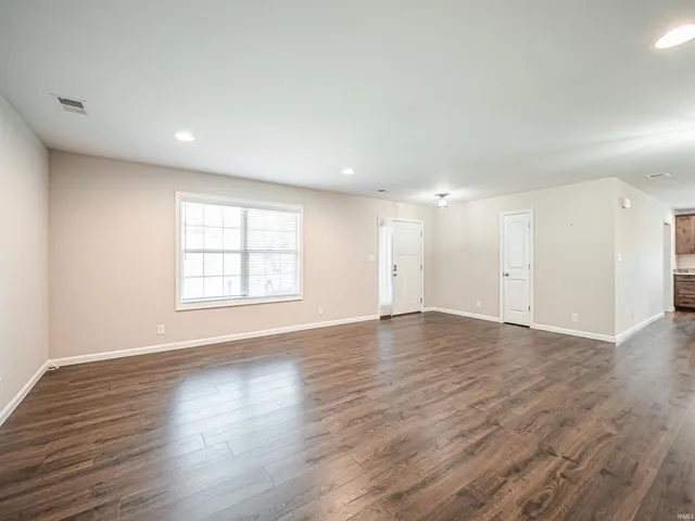 $280,000 | 1500 Kennel Drive, Evansville, IN 47710