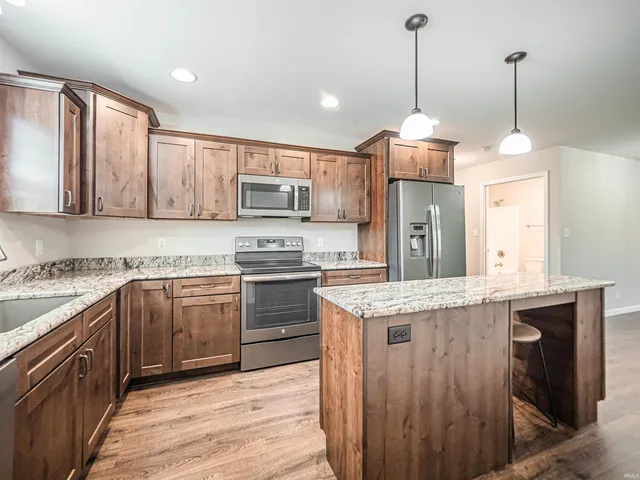 $280,000 | 1500 Kennel Drive, Evansville, IN 47710