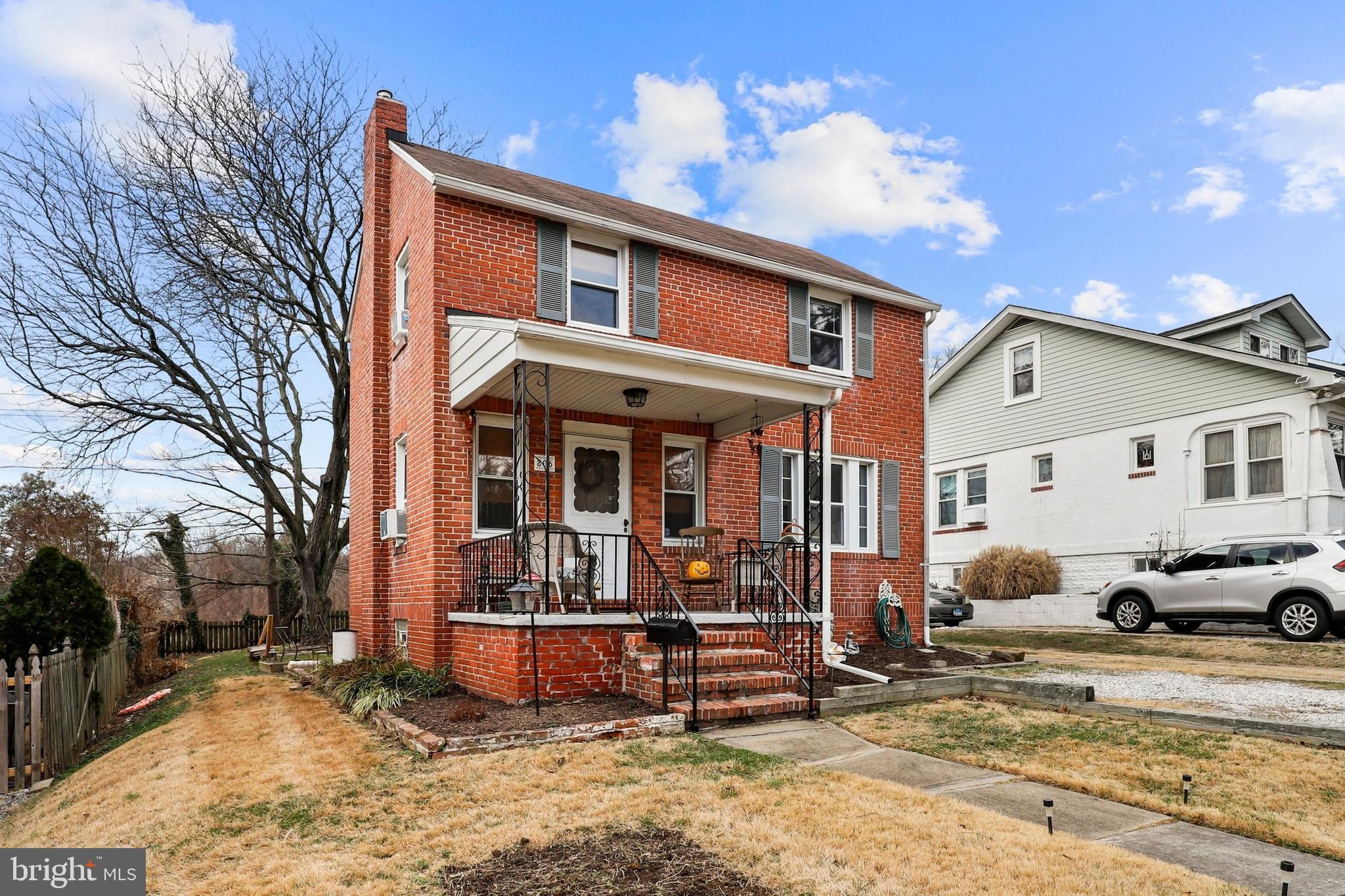 806 Warwick Road Baltimore, MD 21229 - Photo 1 of 27